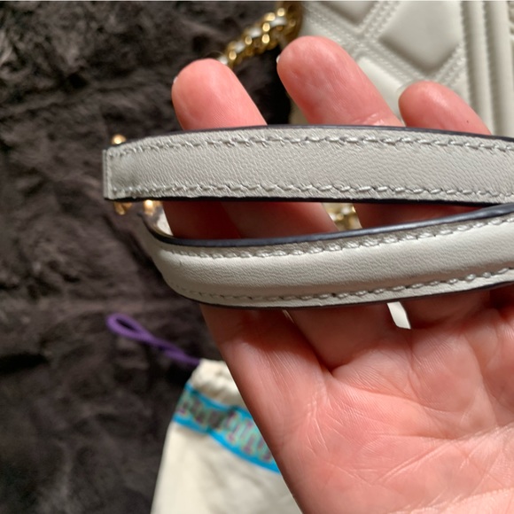 Tory Burch bag amazing condition used handful of times - Picture 11 of 11